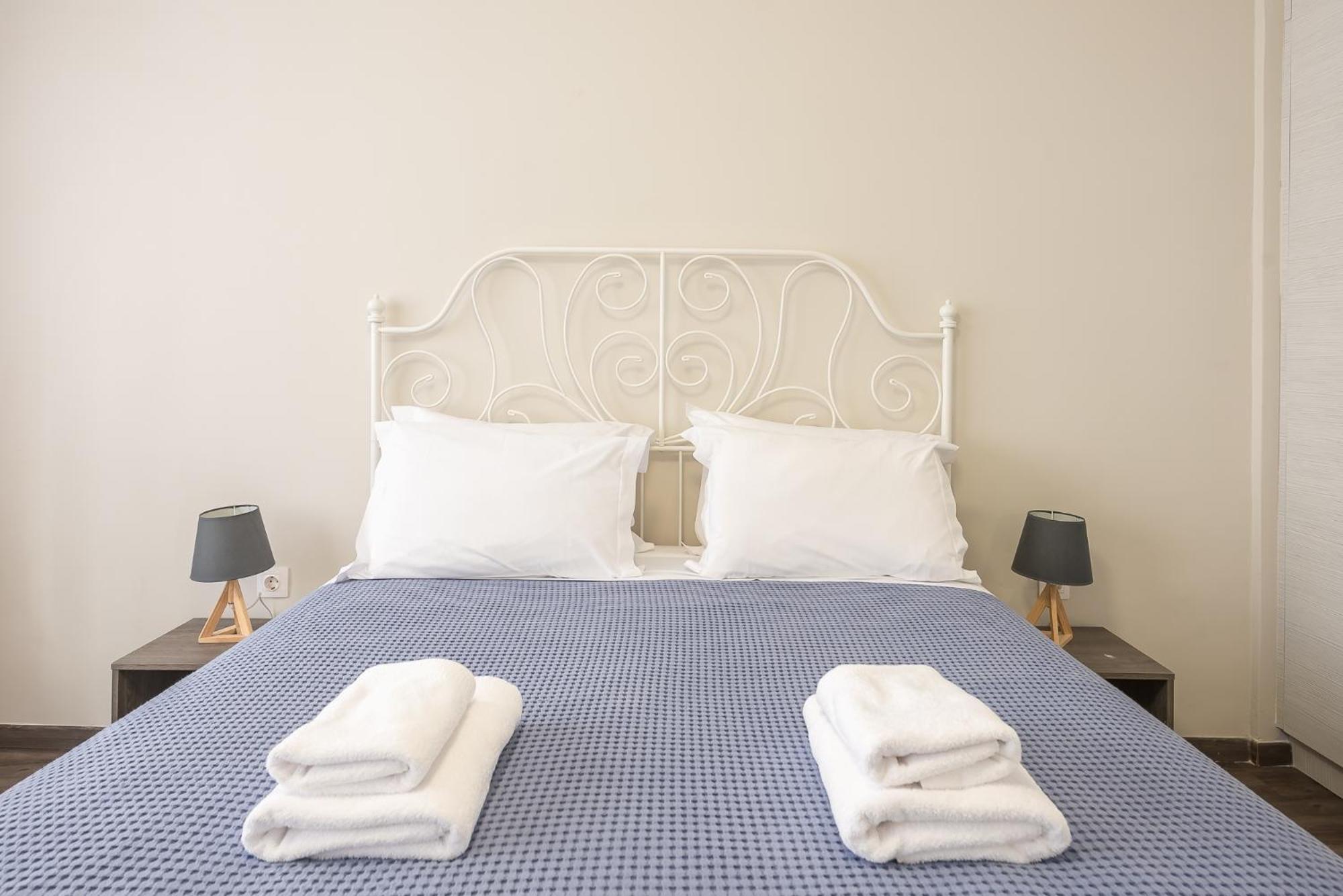 Apartment Steps From Historic Center Plaka Athena Bagian luar foto