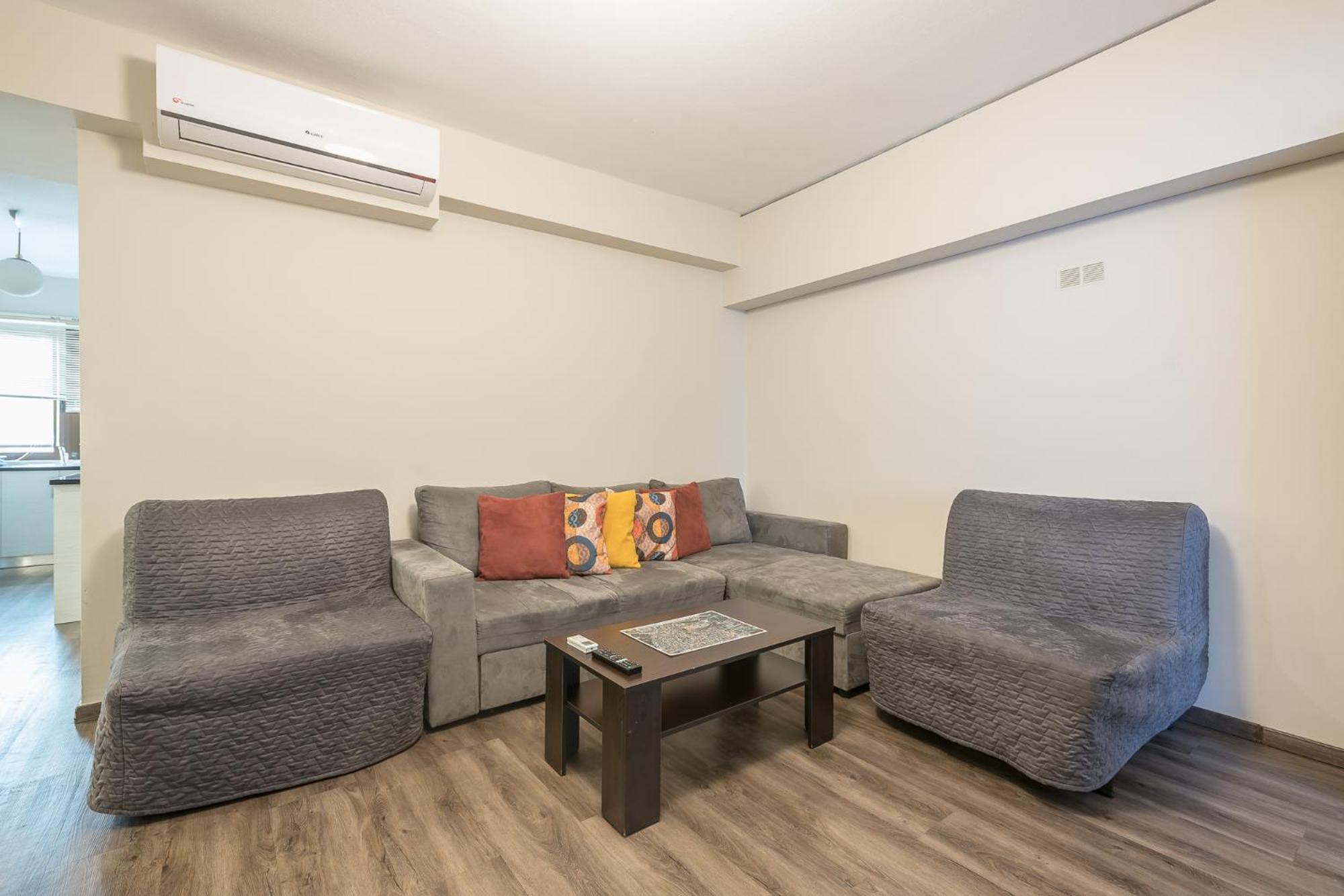 Apartment Steps From Historic Center Plaka Athena Bagian luar foto